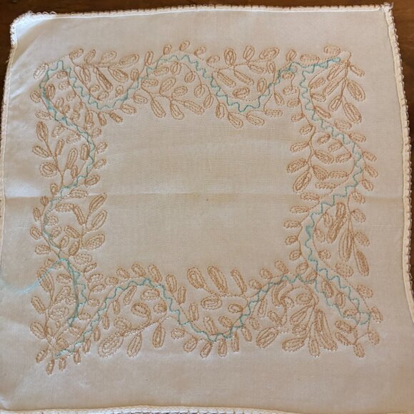 Antique Handstitched Hankies (5) - Picture 3 of 3